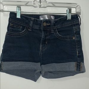 NO BOUNDARIES Shorts